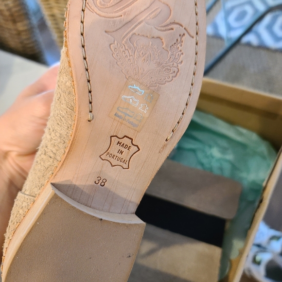 NWT Free People leather boots - Picture 3 of 4